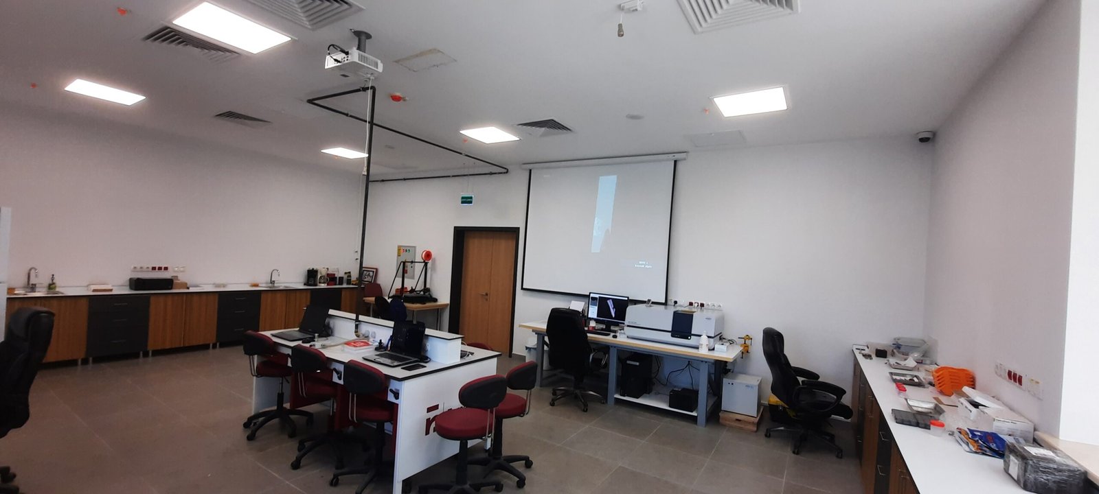 Micro-CT_Lab_Tanıtım_Foto[1]-min - Özge Nur Kanat