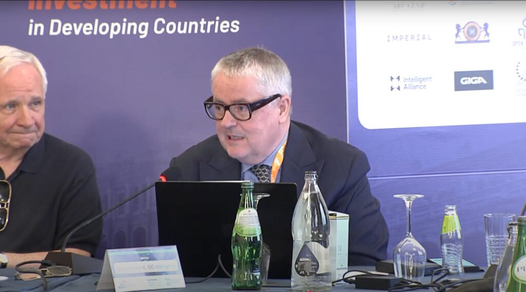 Declan Kirrane speaking at the Convergence session